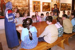 Музейно-образовательная программа «Один день в старорусской школе»