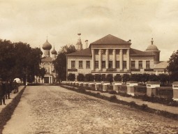 Здание бывшей Городской Думы на территории  Угличского кремля: история строительства и бытования. Часть 1